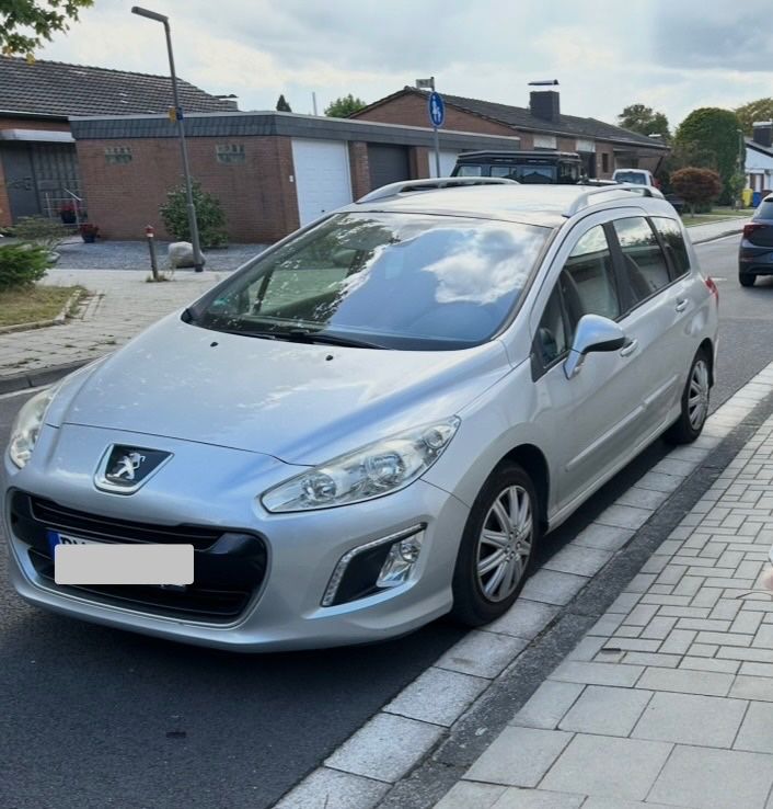 Peugeot 308 SW  1,6 HDi  Diesel, Panorama-Glasdach