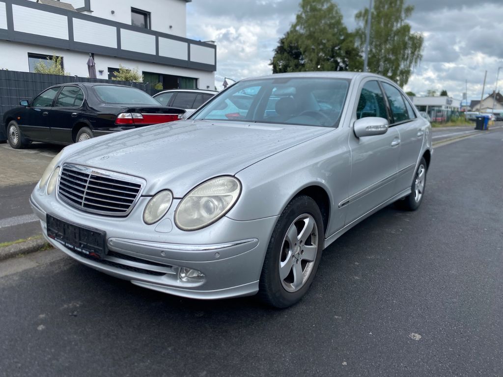 Bild des Angebotes Mercedes-Benz E 320 AVANTGARDE