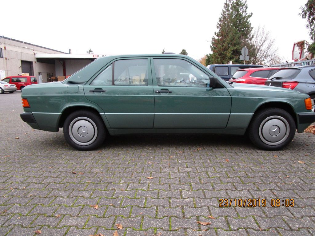 Mercedes-Benz 190
