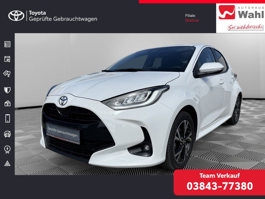 Bild des Angebotes Toyota Yaris 1.5 Hybrid Team Deutschland