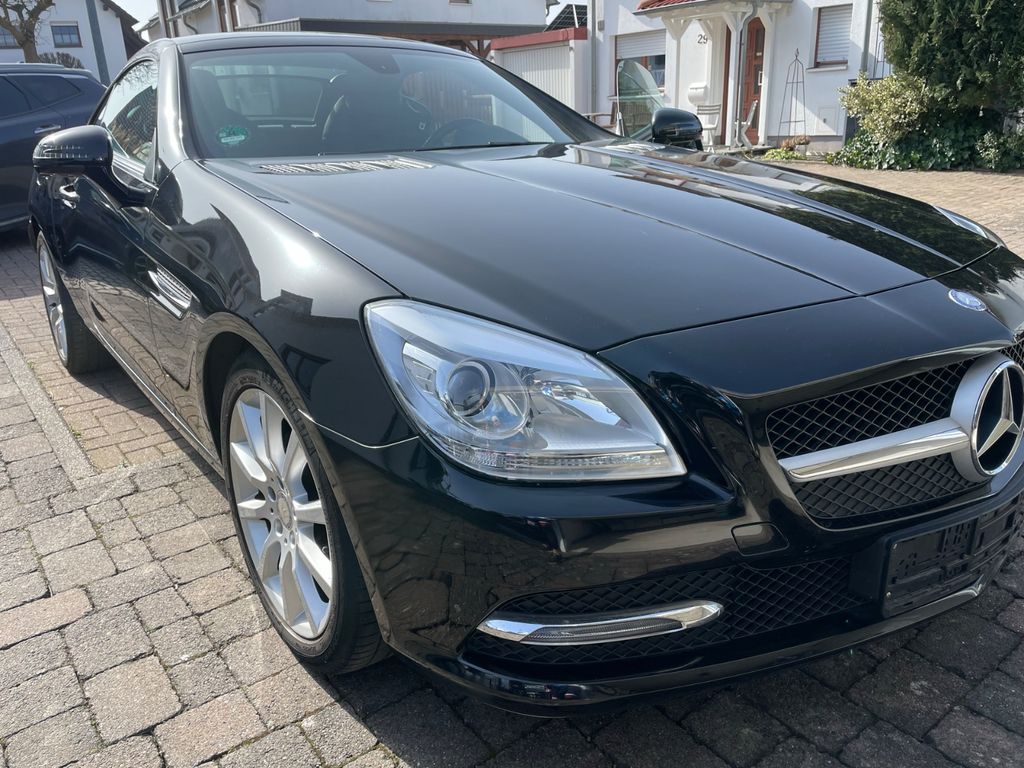 Bild des Angebotes Mercedes-Benz SLK 200 TÜV neu -Sportfahrwerk u. Sonderaust. p2