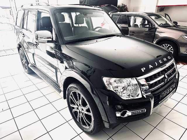 Mitsubishi Pajero 5-Türer Final Edition 3.2 DI-D Automatik