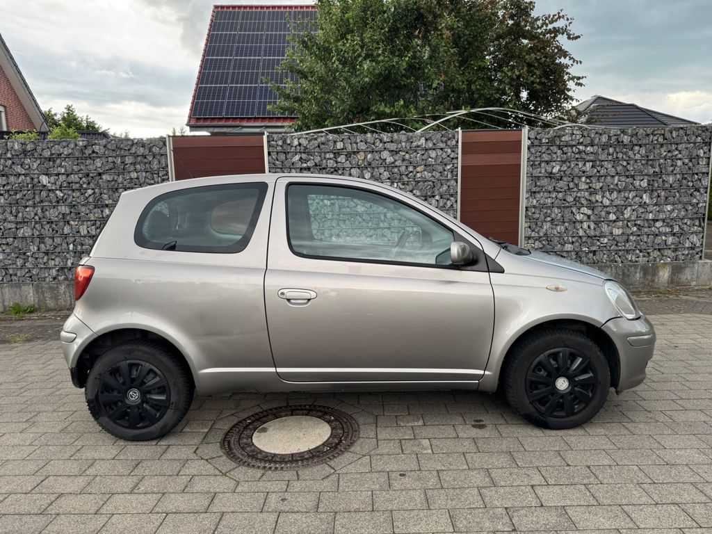 Bild des Angebotes Toyota Yaris 1.0 - Allwetterreifen/Bluetooth/PDC
