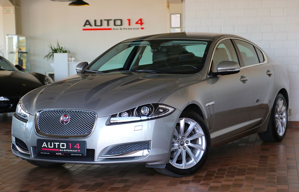 Bild des Angebotes Jaguar XF 3.0 V6 Diesel Navi Leder Xenon Kamera 1. Hand