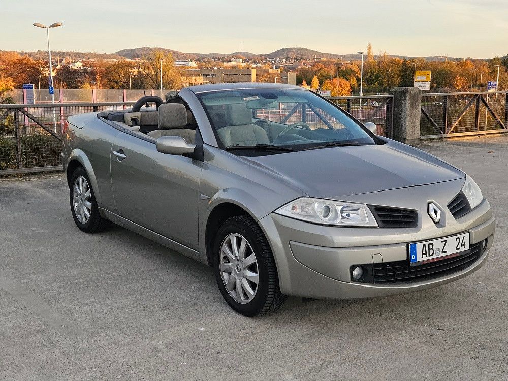 Bild des Angebotes Renault Megane Coupé-Cabriolet Dynamique 2.0 16V Dyn...