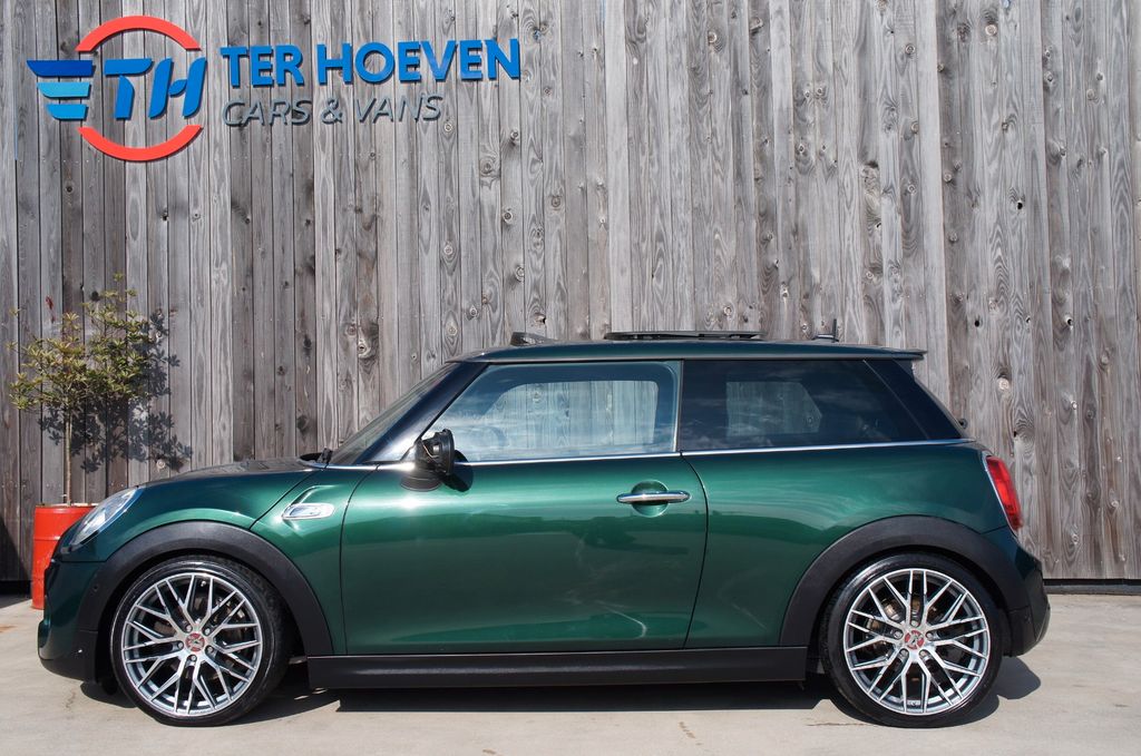 Bild des Angebotes MINI Cooper SD Automatik Pano Navi Sitzheiz. 125KW E6