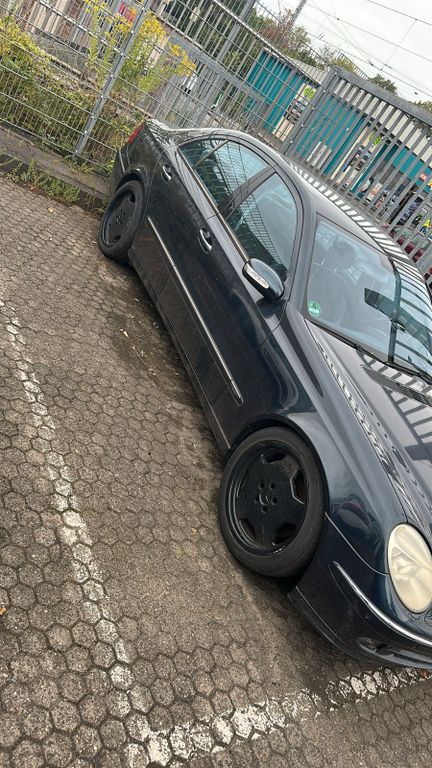 Mercedes-Benz E 500 Avantgarde