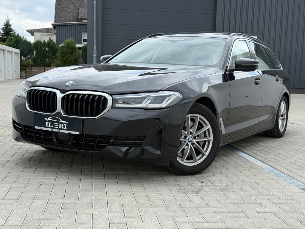 Bild des Angebotes BMW 530 i Touring xDrive*AHK*PANORAMA*AMBIENTE*KAMER