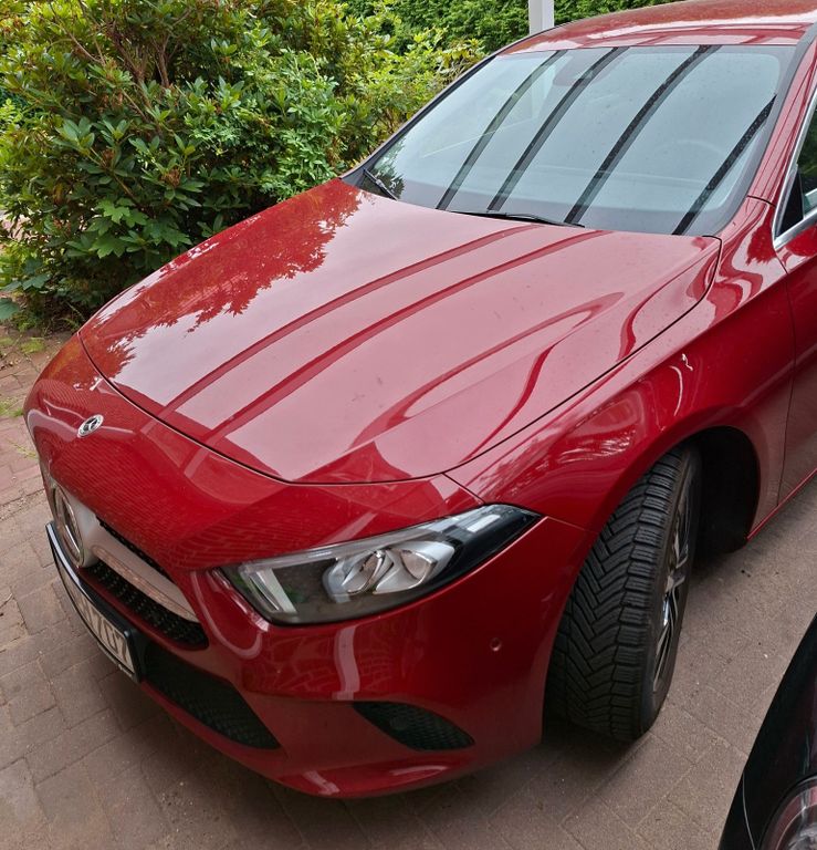Bild des Angebotes Mercedes-Benz A 180 nur 14500 km - RFK - großes Navi - TÜV NEU