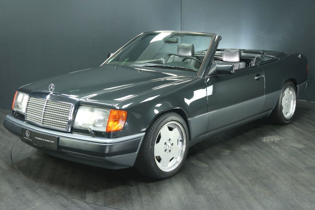 Bild des Angebotes Mercedes-Benz 300 CE24-V 3,4 AMG Cabrio, 1 von 7, Erstlack