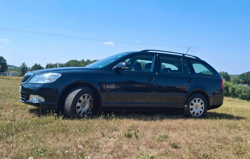 Bild des Angebotes Skoda Octavia 1.2 TSI Classic Combi Classic