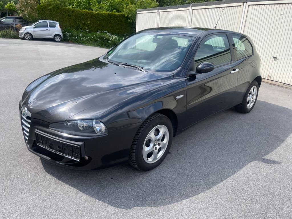 Alfa Romeo 147 1,6 TS ECO 16v Distinctive 3HD Klima