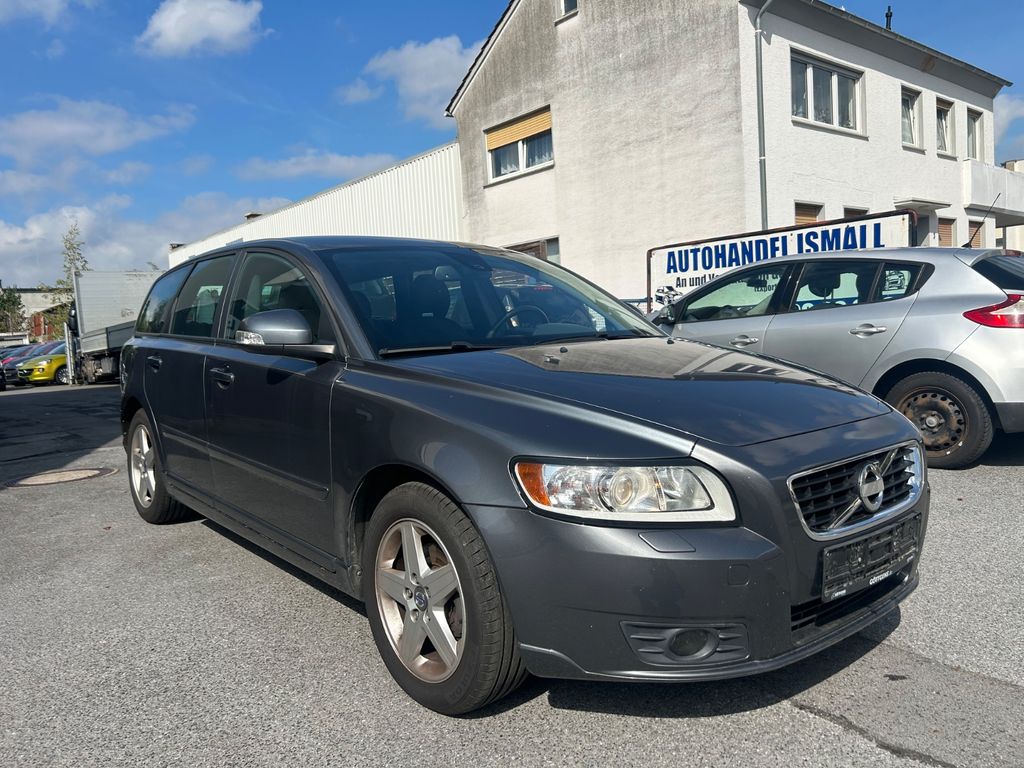 Bild des Angebotes Volvo V50 Kombi 2.0 F Momentum
