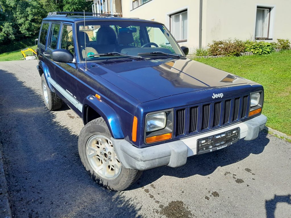 Jeep Cherokee XJ Limited 2,5 Benziner Schalter