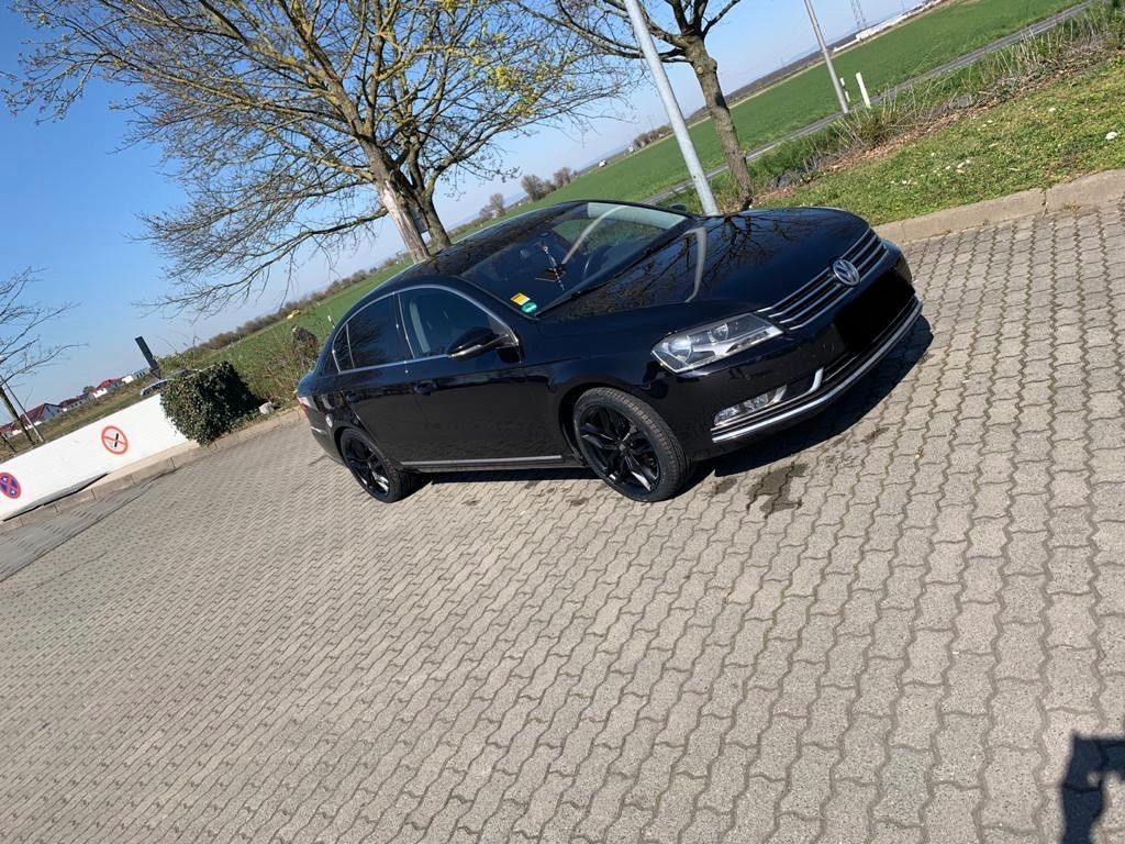 Bild des Angebotes Volkswagen Passat B7 2.0 BlueTDI HIGHLINE Limousine