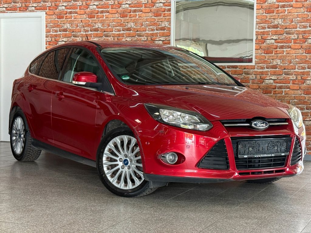 Bild des Angebotes Ford Focus Lim. Titanium-Automatik-120KW-Navi-Teilled