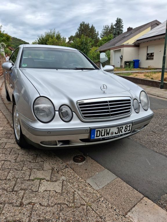 Bild des Angebotes Mercedes-Benz 230