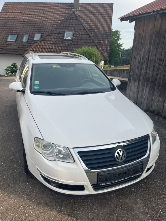 Bild des Angebotes Volkswagen Passat Variant 2.0 TDI DPF DSG 125kW Comfort...