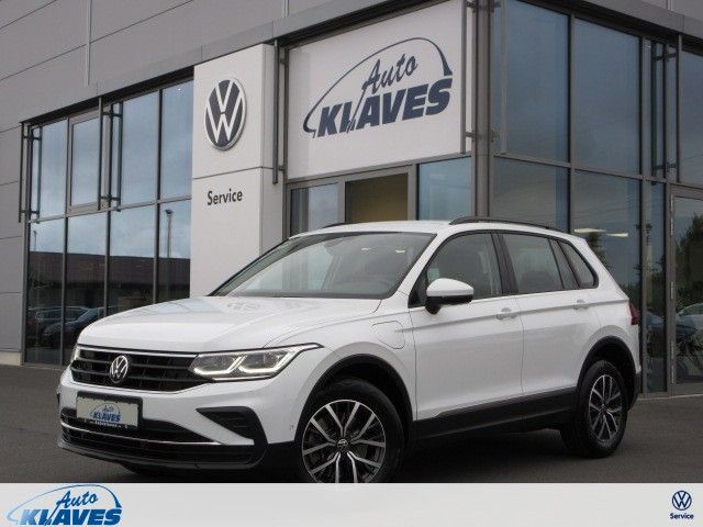 Bild des Angebotes Volkswagen Tiguan eHybrid Navi AHK Matrix AreaView E-Klappe