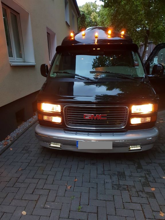 Bild des Angebotes Chevrolet Chevy Van schwarz V8 5L inkl. LPG-Anlage