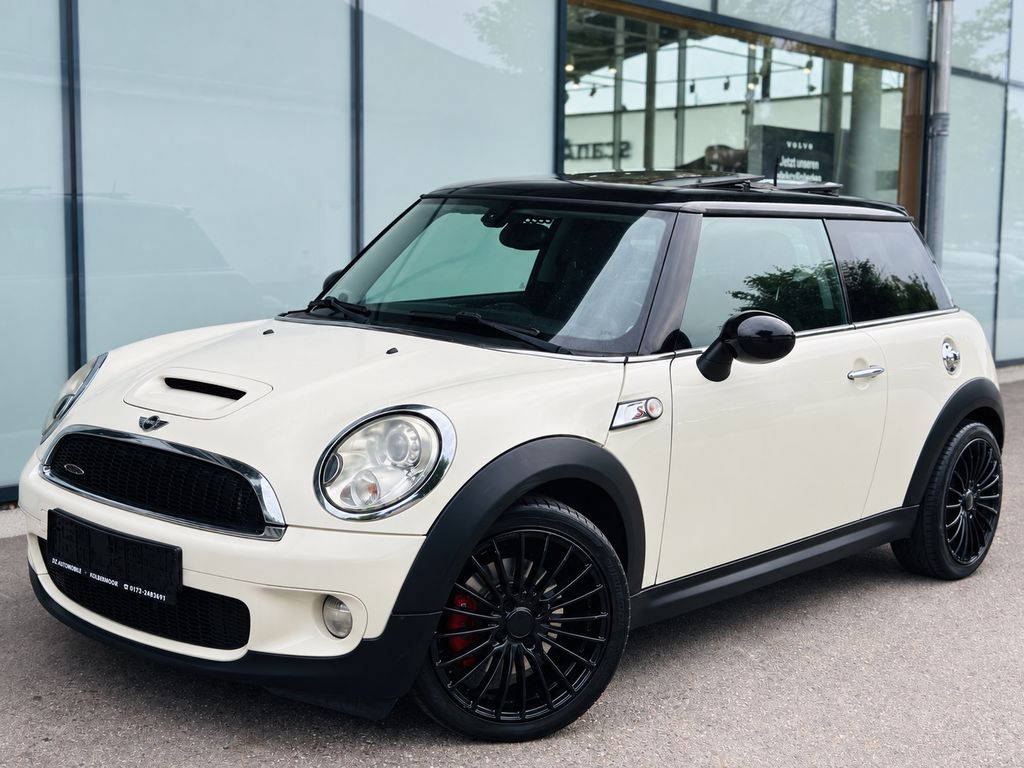 Bild des Angebotes MINI COOPER S John Cooper Works Leder/Pano/SZH/1.Hand