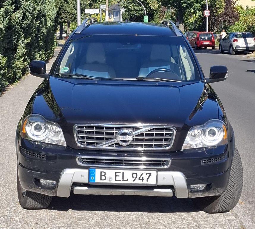 Volvo XC90 D5 AWD Geartronic Momentum