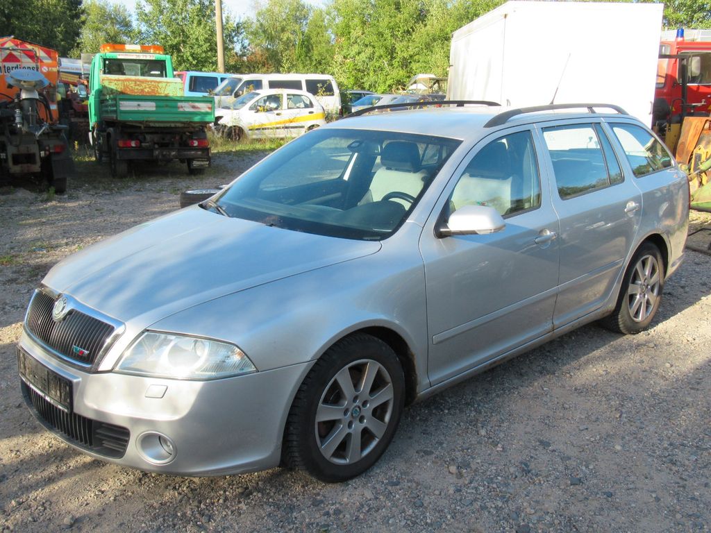 Skoda Octavia 2.0 TDI =RS= Combi =8x ALU=Leder=Xenon=