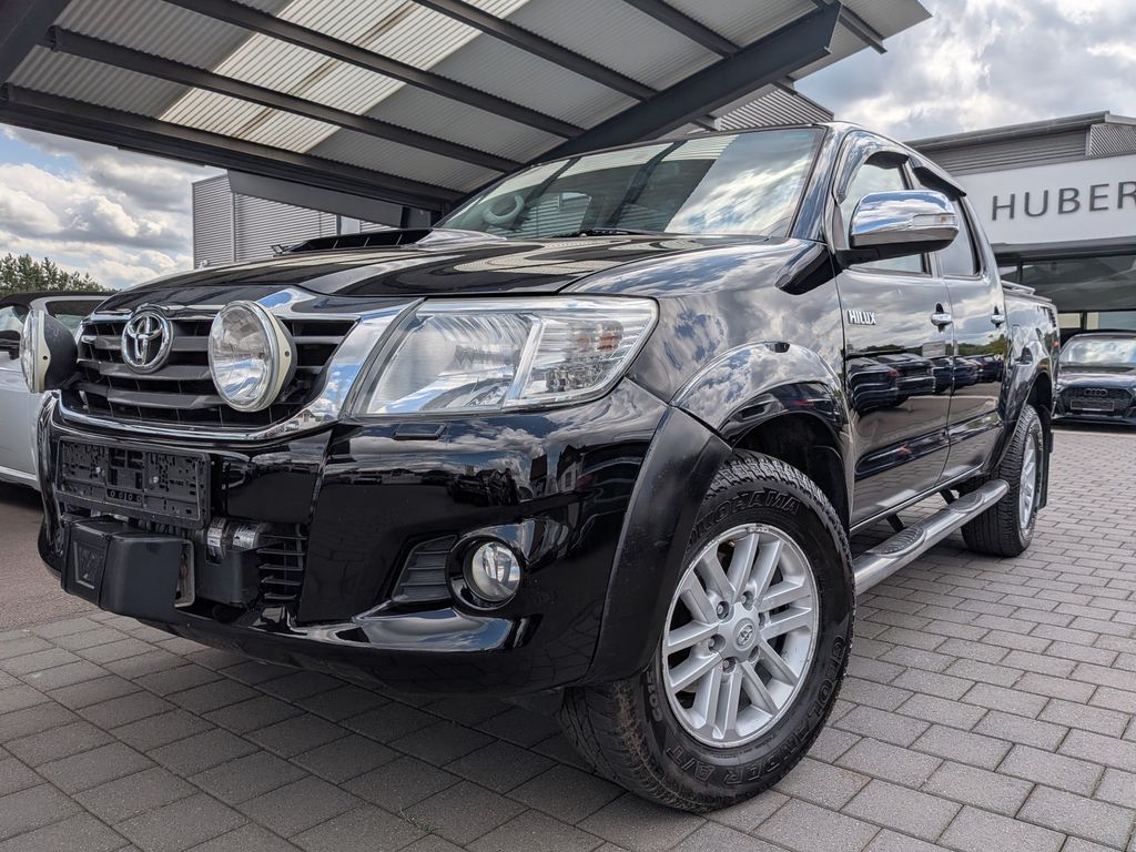 Toyota Hilux DoKa D4D 4x4 Aut. Klima Seilwinde 1-Hand