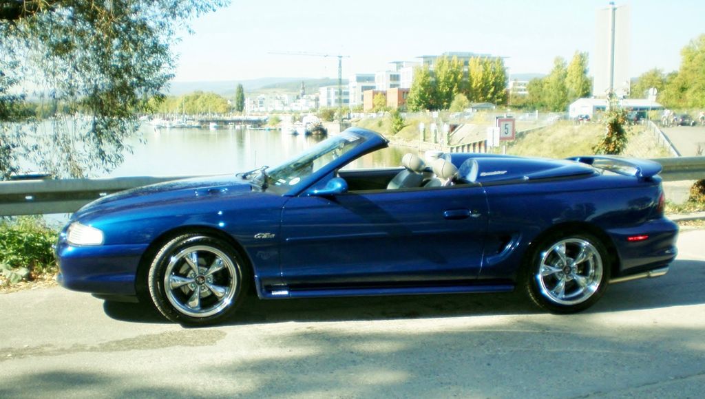 Ford Mustang GT Cabrio Speedster Automatik