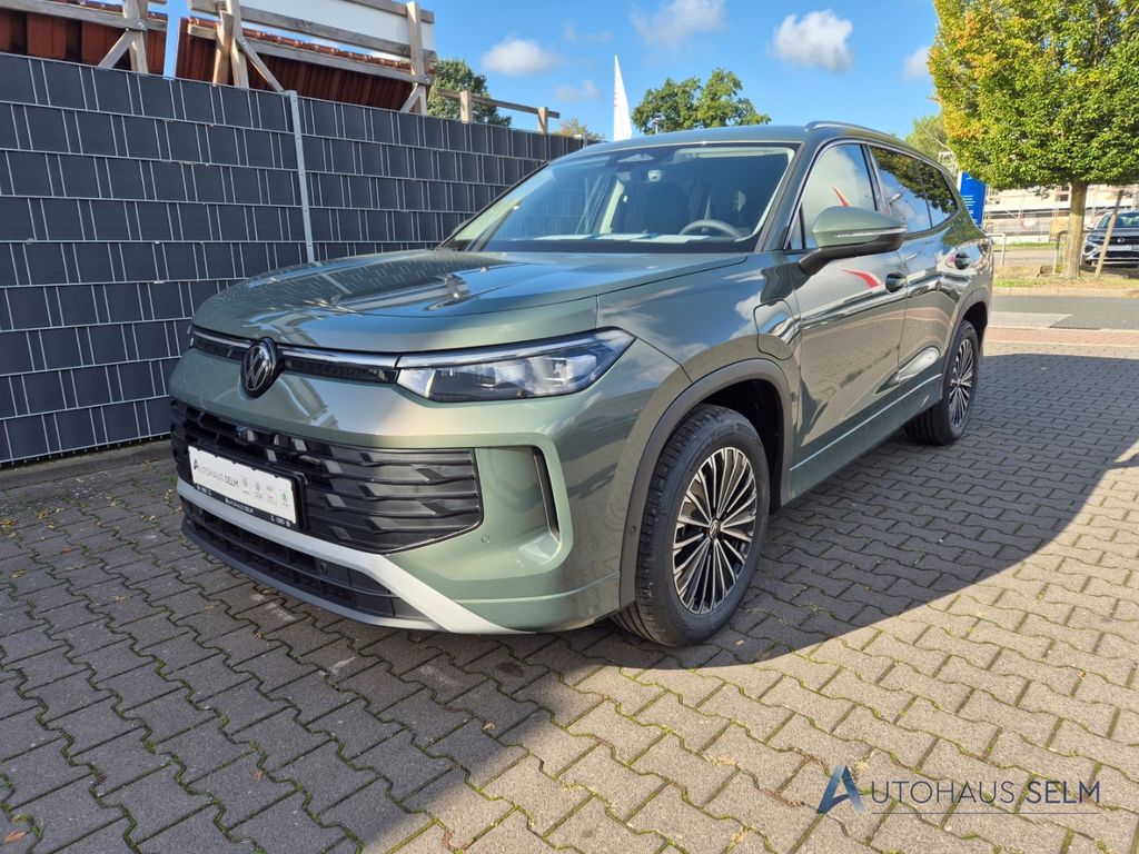 Bild des Angebotes Volkswagen Tayron 1.5 TSI eHybrid 150 kW AHK 360 Kamera