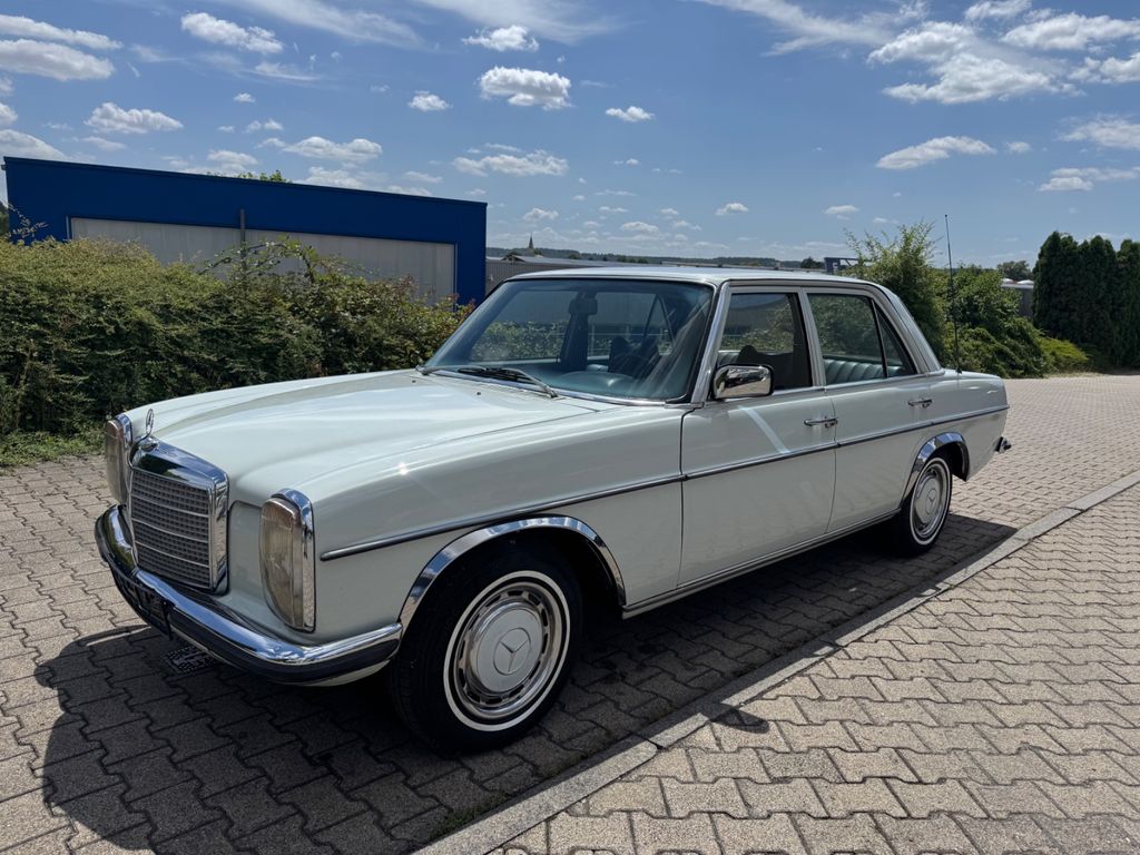 Bild des Angebotes Mercedes-Benz 240d /8  H-Zulassung Restauriert Top Zustand