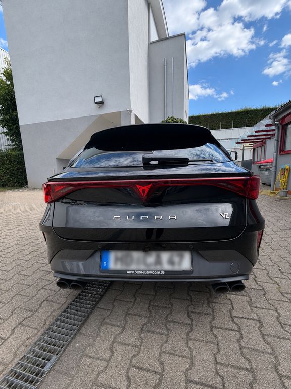 Bild des Angebotes Cupra Leon 2.0 TSI 245kW VZ DSG 4WD Sportstourer VZ