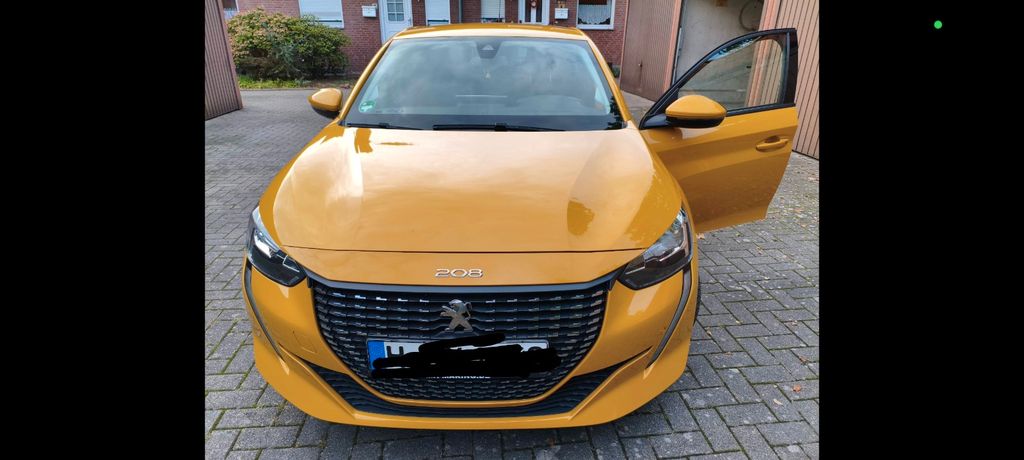 Bild des Angebotes Peugeot 208 PureTech 100 Allure Allure, 101 PS.