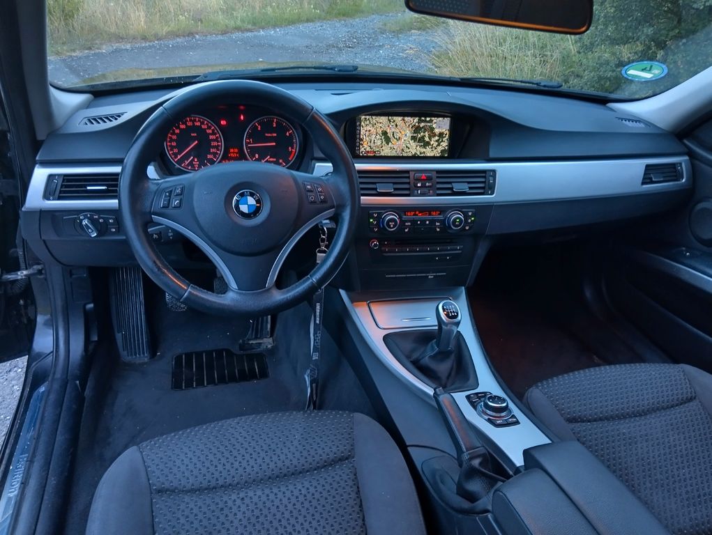 Bild des Angebotes BMW 320d Touring Edition Lifestyle Edition Lifestyle