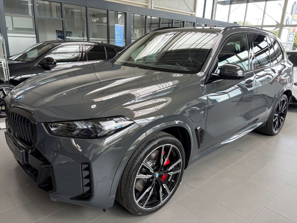 BMW X5 xDrive50e MSportPro Pano SoftClose IconicGlow
