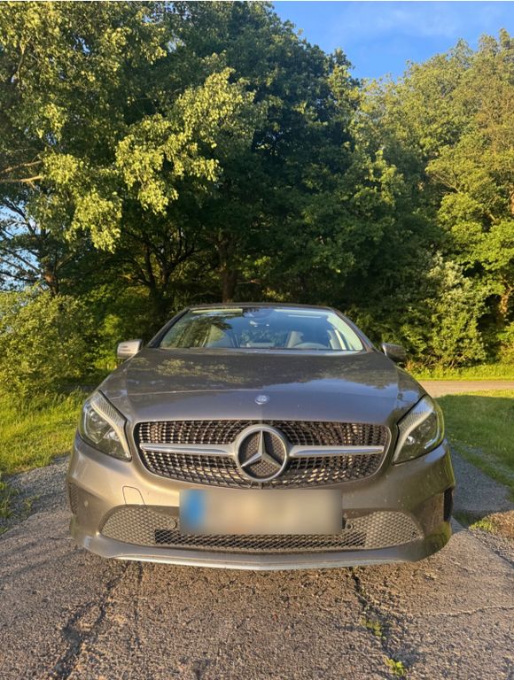 Bild des Angebotes Mercedes-Benz A 200 / TÜV neu / Hinterreifen neu