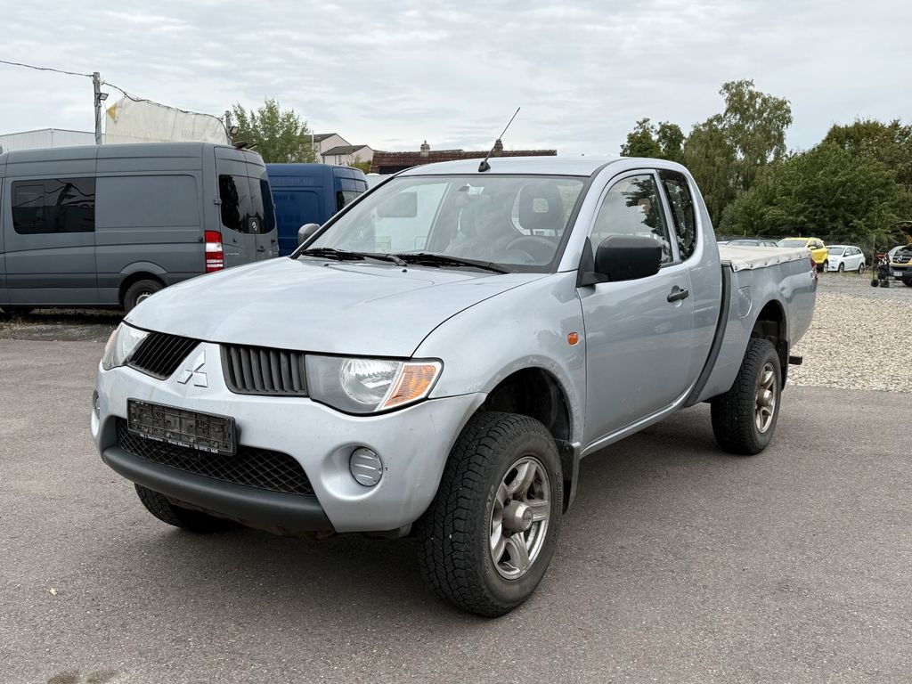 Bild des Angebotes Mitsubishi L200 2.5D Invite ClubCab 4WD AHK Klima Tüv 08.27