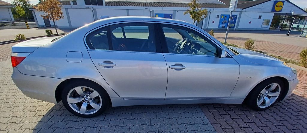 Bild des Angebotes BMW 520i - Bj 2003
