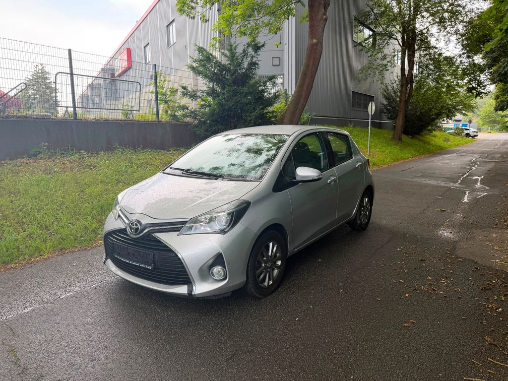 Toyota Yaris 1,33-l-Dual-VVT-i S