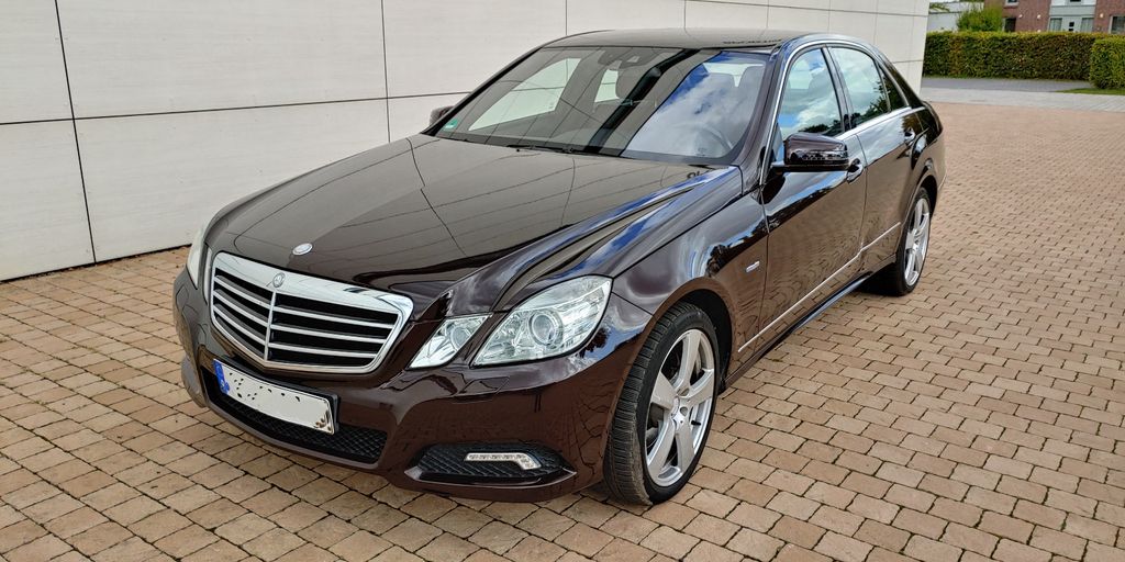 Bild des Angebotes Mercedes-Benz E 250 CGI BlueEFFICIENCY, Steuerkette neu