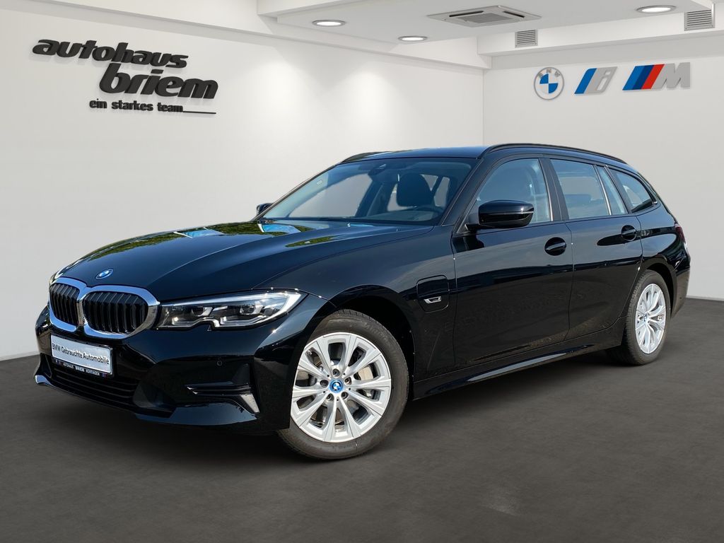 Bild des Angebotes BMW 330e xDrive Touring Advantage DAB LED WLAN Shz