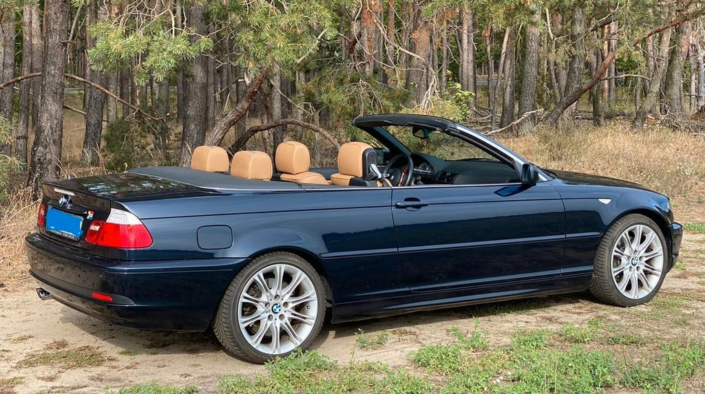 Bild des Angebotes BMW 330Ci - Cabrio mit eleganter Konfiguration