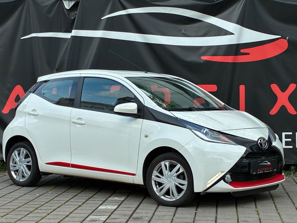 Bild des Angebotes Toyota AYGO x-play touch *1,0 Benzin*Kamera*SHZ*1 Hand