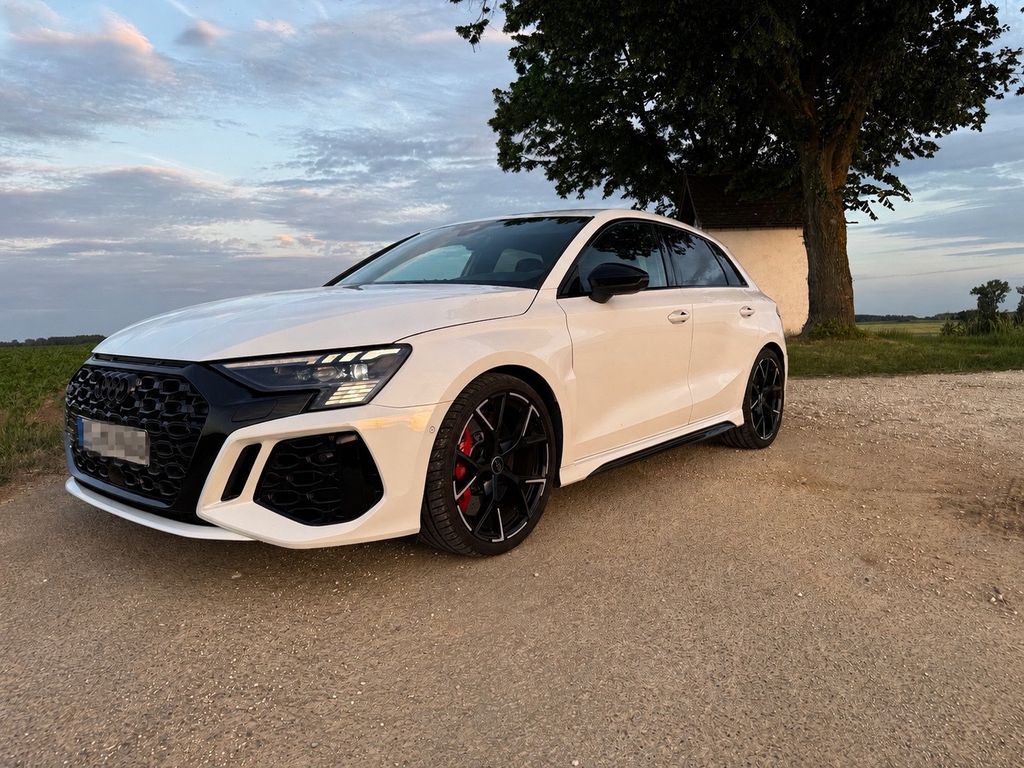 Bild des Angebotes Audi RS3 2.5 TFSI S tronic quattro Sportback