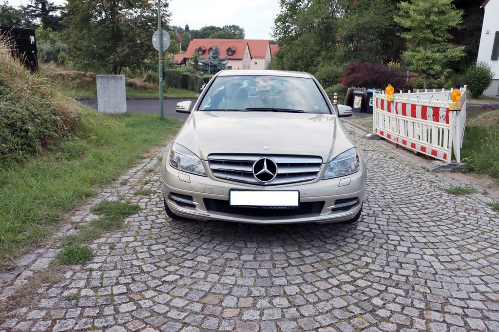 Bild des Angebotes Mercedes-Benz C 180 CGI BlueEFFICIENCY AVANTG. Autom. AVAN...