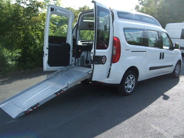 Bild des Angebotes Fiat Doblo 1.6 JTD L2H2,5 Sitzen,Rampe,1Hand,Klima