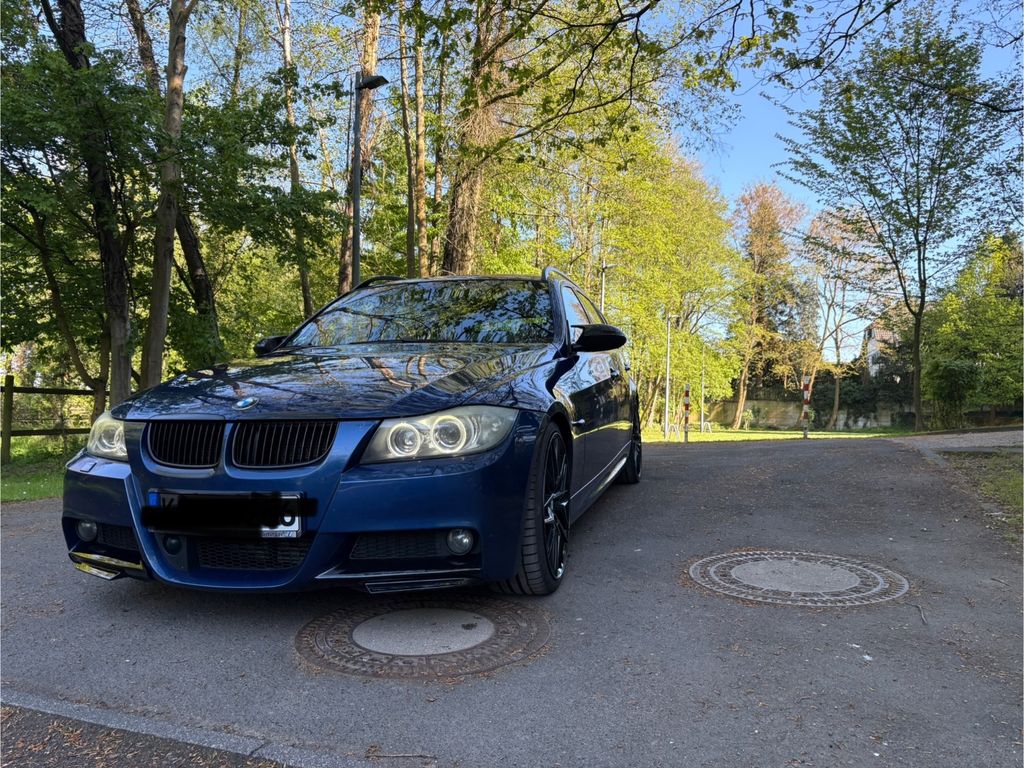 Bild des Angebotes BMW 325d touring -