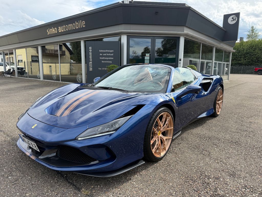 Bild des Angebotes Ferrari F8 Spider*Carbon ADAS JBL Lift Diamond Stiching*