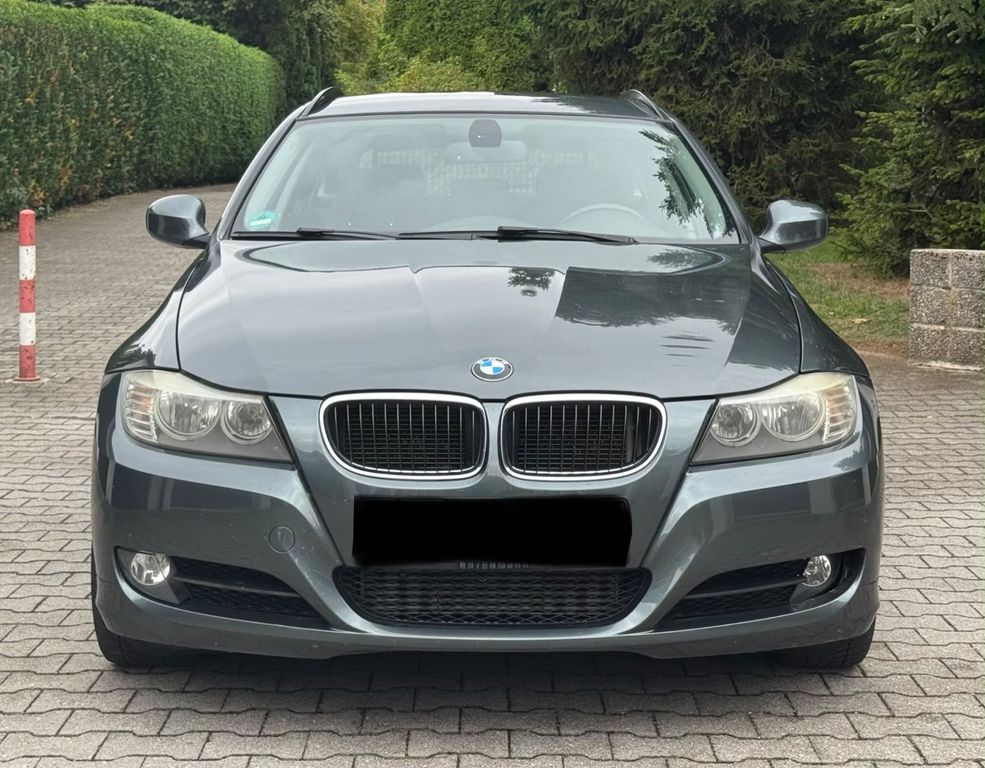 Bild des Angebotes BMW 318d Touring -Navi- Bluetooth-Automatik
