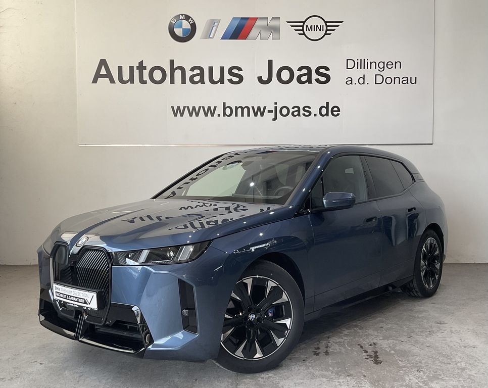 Bild des Angebotes BMW iX xDrive45 M Sportpaket, Sitzbelüftung, Multifu